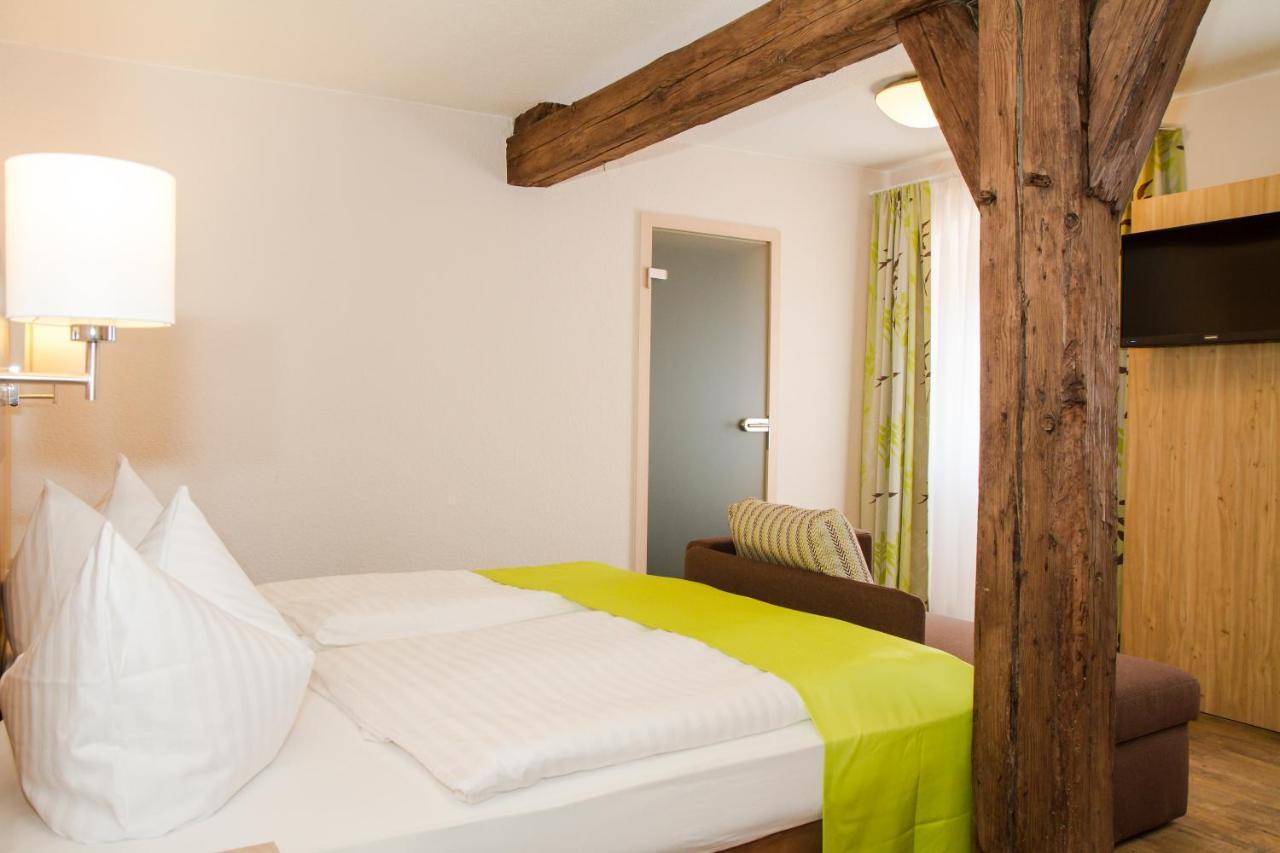 Hotel-Gasthof Blaue Traube E.K. Берхинг Екстериор снимка